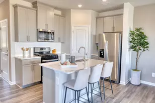 811 Strm Vw Ct, Mebane, NC 27302 - Photo 1
