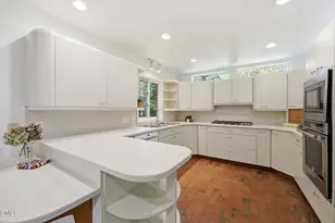 910 Tarik Dr, Durham, NC 27707 - Photo 5