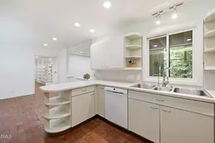910 Tarik Dr, Durham, NC 27707 - Photo 9