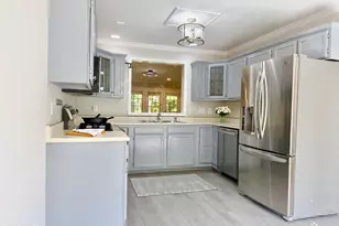 244 Beechtree Dr, Cary, NC 27513 - Photo 5