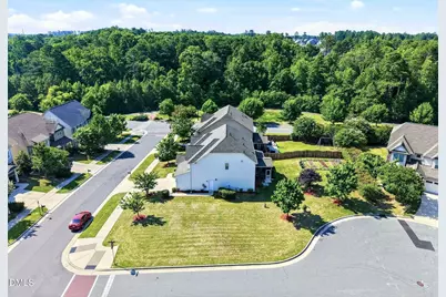 4007 Strendal Drive, Cary, NC 27519 - Photo 9
