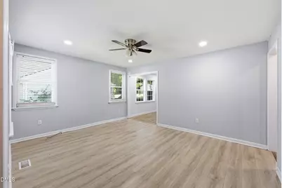 427 N Clark Street, Henderson, NC 27536 - Photo 7