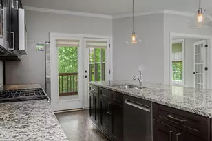 1050 Residents Club Dr, Cary, NC 27519 - Photo 9