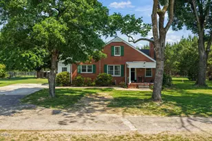 5225 Satterwhite Point Rd, Henderson, NC 27537 - Photo 13