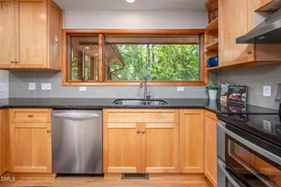 1020 Burning Tree Dr, Chapel Hill, NC 27517 - Photo 21
