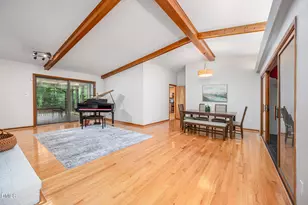 1020 Burning Tree Dr, Chapel Hill, NC 27517 - Photo 7
