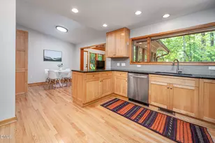 1020 Burning Tree Dr, Chapel Hill, NC 27517 - Photo 23