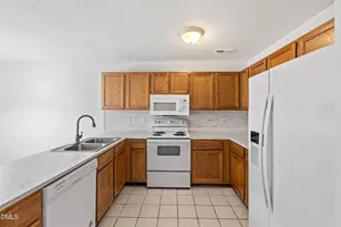 28 Riverwalk Terrace, Durham, NC 27704 - Photo 5