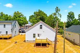 114 N Ireland St, Burlington, NC 27217 - Photo 3