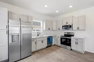 114 N Ireland St, Burlington, NC 27217 - Photo 25