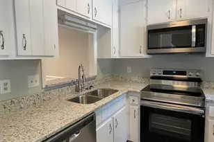 3205 Warwick Dr, Raleigh, NC 27606 - Photo 3
