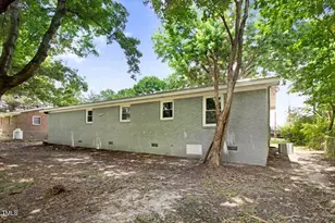 412 E 18th St, Scotland Neck, NC 27874 - Photo 15
