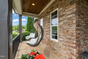 112 Honeyridge Ln, Holly Springs, NC 27540 - Photo 3