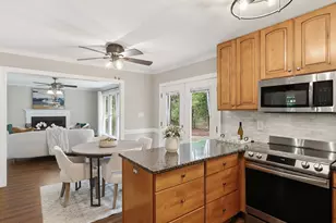 103 Whisper Creek Ct, Cary, NC 27513 - Photo 9