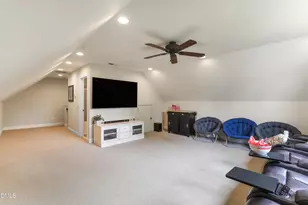 225 Brook Manor Ct, Cary, NC 27513 - Photo 33