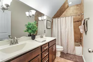 225 Brook Manor Ct, Cary, NC 27513 - Photo 29