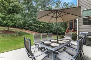 225 Brook Manor Ct, Cary, NC 27513 - Photo 37