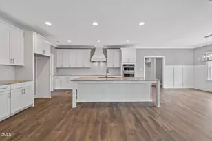 183 Batten Hl Ln, Selma, NC 27576 - Photo 3