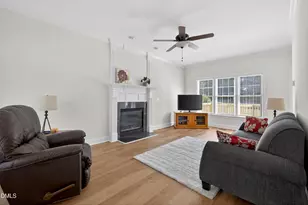 1702 Ashbark Ct, Apex, NC 27502 - Photo 3
