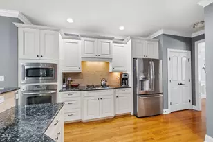 110 Bancroft Brook Dr, Cary, NC 27519 - Photo 27