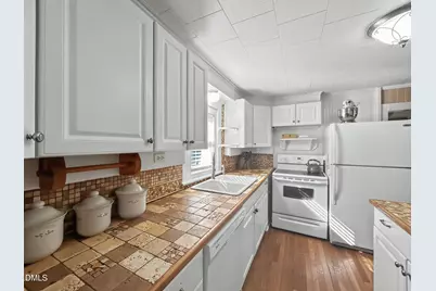 4386 S Highway 301 #E, Four Oaks, NC 27524 - Photo 7