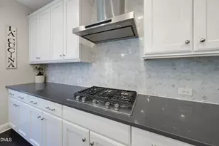 7224 Villoria Ln, Raleigh, NC 27617 - Photo 19