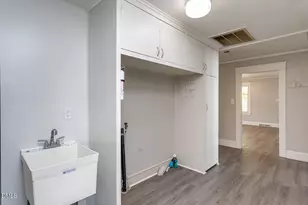 103 E Rose St, Smithfield, NC 27577 - Photo 15