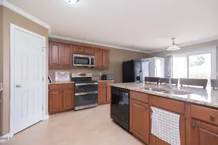 1006 Collington Dr, Mebane, NC 27302 - Photo 9