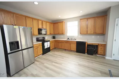 2718 Summer Stream Drive, Raleigh, NC 27610 - Photo 5