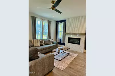 138 E End Avenue, Durham, NC 27703 - Photo 3