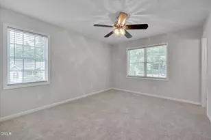 416 Creekbluffs Dr, Fuquay Varina, NC 27526 - Photo 23