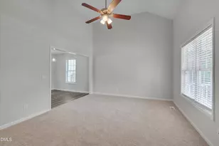 416 Creekbluffs Dr, Fuquay Varina, NC 27526 - Photo 9