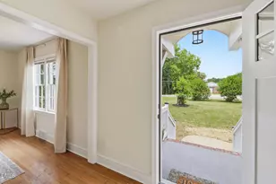 227 W Corbin St, Hillsborough, NC 27278 - Photo 17
