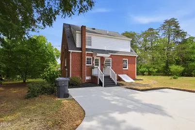 227 W Corbin Street, Hillsborough, NC 27278 - Photo 11