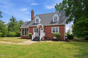227 W Corbin St, Hillsborough, NC 27278 - Photo 13