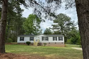 141 Abbott Crossings Ln, Henderson, NC 27537 - Photo 1