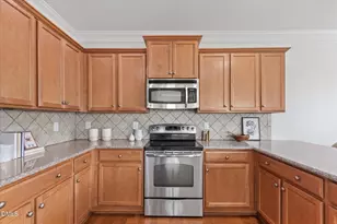 7633 Mapleshire Dr, Raleigh, NC 27616 - Photo 5