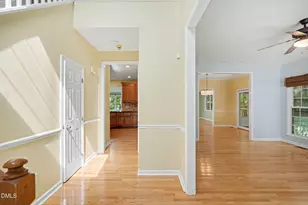 104 Armfield Ct, Cary, NC 27519 - Photo 5