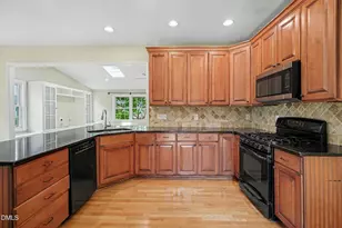104 Armfield Ct, Cary, NC 27519 - Photo 13