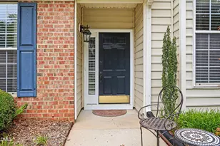 10142 Mizner Ln, Raleigh, NC 27617 - Photo 3