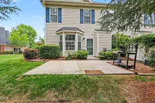 10142 Mizner Ln, Raleigh, NC 27617 - Photo 25
