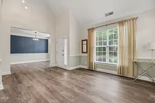 10142 Mizner Ln, Raleigh, NC 27617 - Photo 5