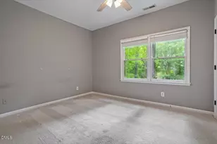 629 Brookview Dr, Chapel Hill, NC 27514 - Photo 17