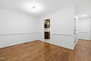 143 Hedgerow Ct, Cary, NC 27513 - Photo 11