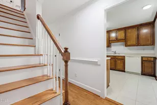 143 Hedgerow Ct, Cary, NC 27513 - Photo 3