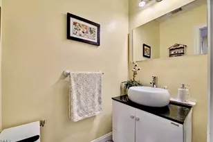 9212 Meadow Mist Ct, Raleigh, NC 27617 - Photo 5