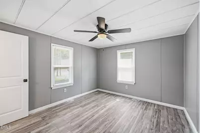 320 E Earp Street, Holly Springs, NC 27540 - Photo 23