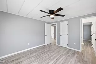 320 E Earp St, Holly Springs, NC 27540 - Photo 27