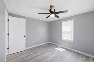 320 E Earp St, Holly Springs, NC 27540 - Photo 29