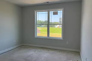 110 Bernie Dr, Selma, NC 27576 - Photo 7
